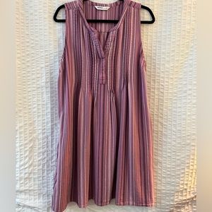 Sleeveless dress w/pockets